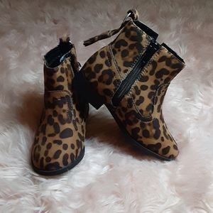 Toddler girl cheetah print boots